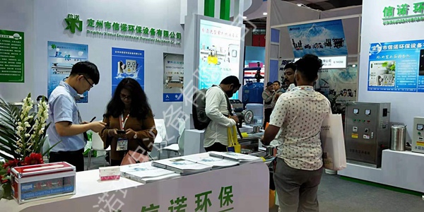 上海國際水展 國際友人現(xiàn)場(chǎng)訂購產(chǎn)品 (3)